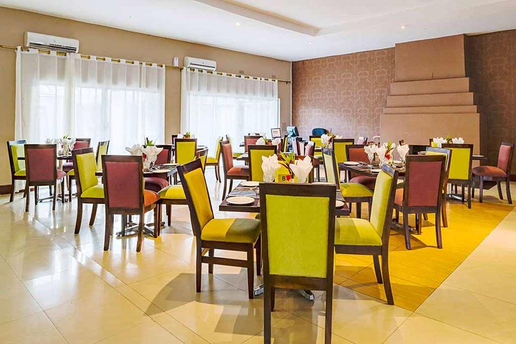 Kadoma Hotel & Conference Centre Restaurant photo