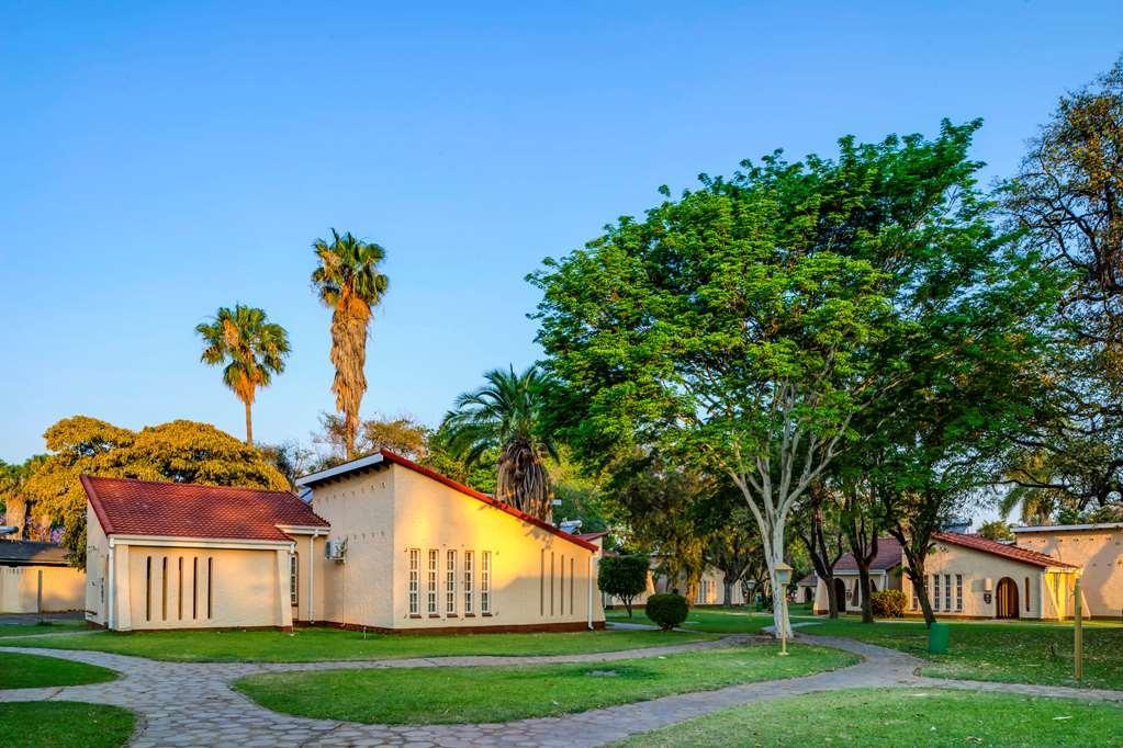 Kadoma Hotel & Conference Centre Extérieur photo