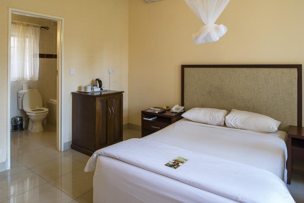 Kadoma Hotel & Conference Centre Extérieur photo